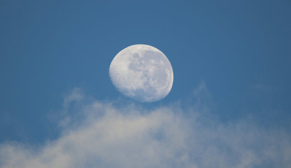 A lua em Vitória, Brasil